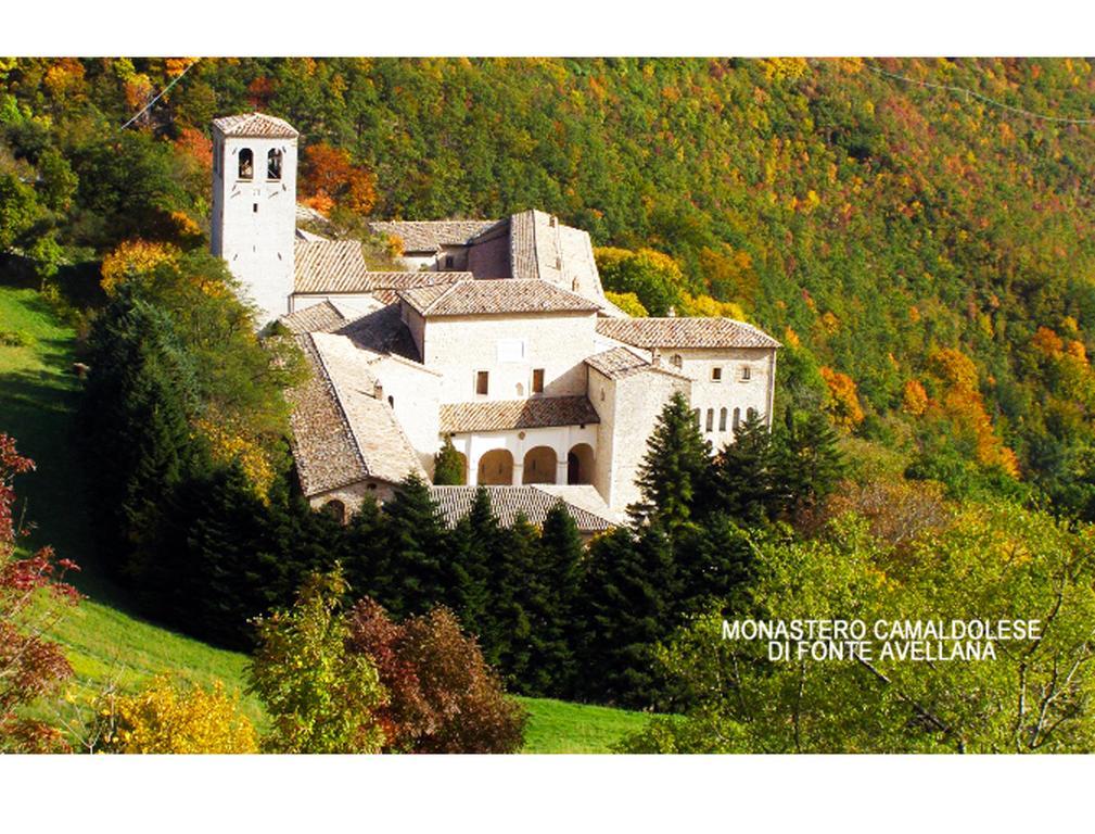 Camera Con Vista Fossombrone Eksteriør bilde